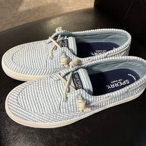 NWT Seersucker Sperrys Size 7.5